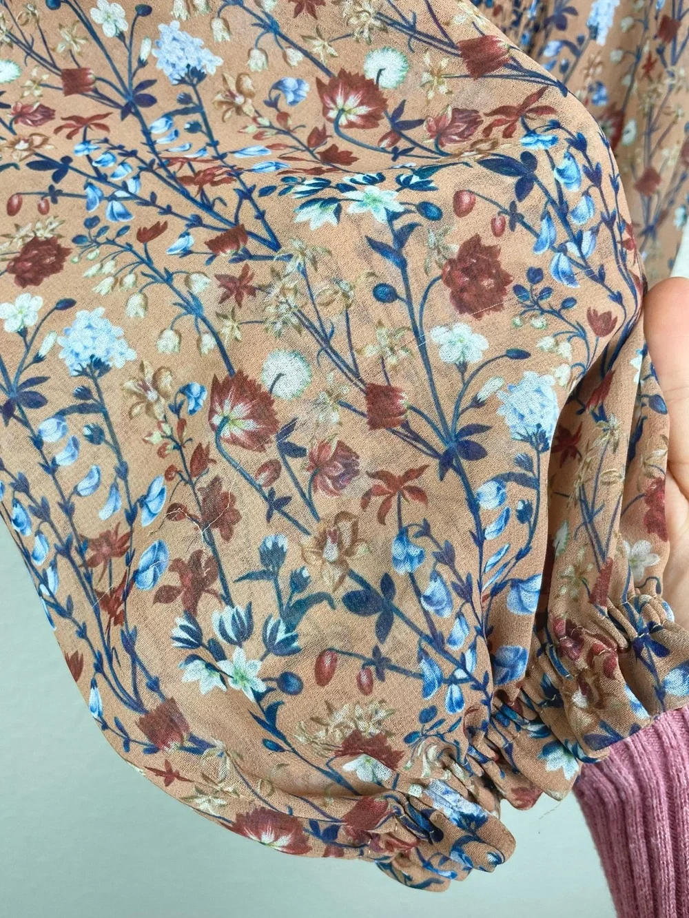 Aritzia Women's Medium Wilfred Tempest Blouse Terracotta Iris Smocked Sheer
